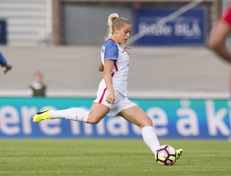 Abby Dahlkemper uswnt picture.jpg